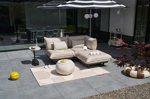 Paletti Royal Medium Outdoor Lounge Set - Image 6